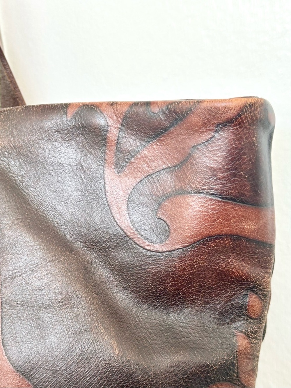 Falor le Borse Hand Tooled Leather Tote Bag in Brown - Picture 11 of 15